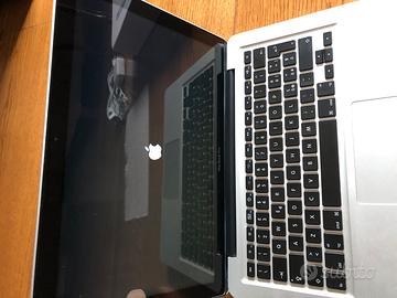 MacBook  Pro 13” Late 2011