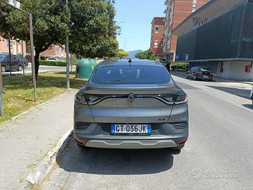 Vendes Renault Arkana SUV Scuro Metallizzato
