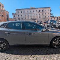 VOLVO V40 1.9 T2 122CV R-Design