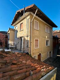 Casa Indipendente a Verbania Suna Centro Storico