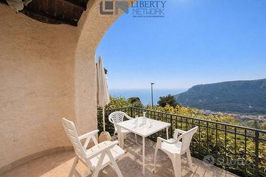 Villa di 180 m² con 4 locali e box auto a Finale L