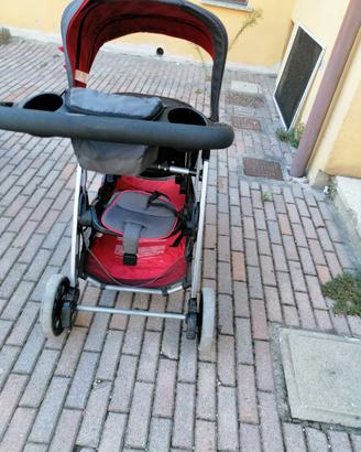 Passeggino fratellare