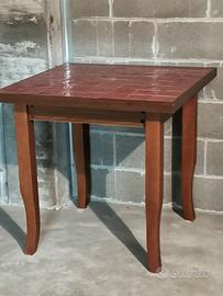 Tavolo legno massiccio con piano piastrellato