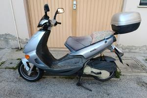 Scooter Aprilia SR125