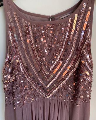 Abito lungo elegante color cipria