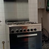 Cucina a gas GLEM e cappa aspirante