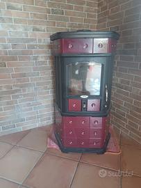 stufa a legna lincar mod. monellina con maioliche