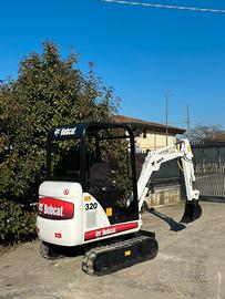 E217 Mini escavatore 17 q.li Bobcat 320 carro fiss