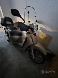 Aprilia scarabeo