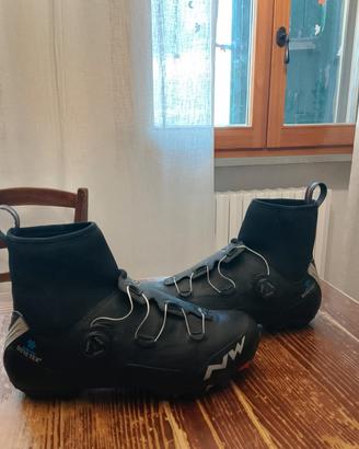 abbigliamento bdc o MTB casco e scarpe 