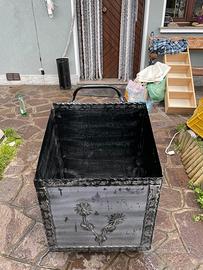 Porta legna in metallo