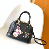 Louis Vuitton Alma BB Nera Epi con charm panda