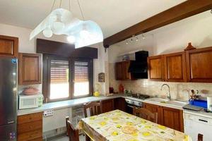 Appartamento di 102 m² con 5 locali e box auto dop