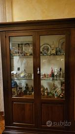 MOBILI IN LEGNO