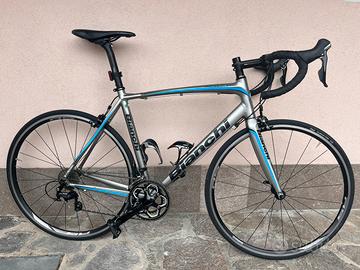 Bianchi Intenso Shimano 105