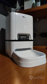 Alimentatore Automatico per Cani e Gatti