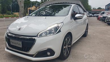 Peugeot 208 BlueHDi 75 5 porte Allure