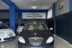 Lancia Ypsilon 1.2 Argento
