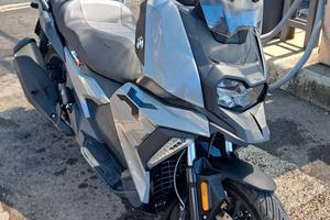 BMW C400X