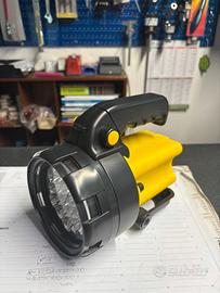 Torcia ricaricabile 19 led