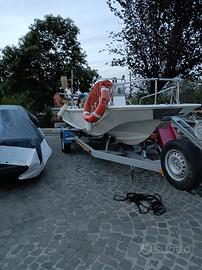 Boston 17 con motore nuovo in rodaggio