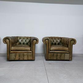 Coppia di poltrone chesterfield club.. chester 50