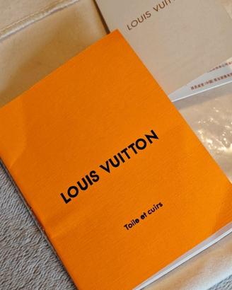 Borsa Canoé, realizzata in tela Monogram