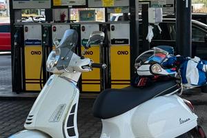 VESPA 300 GTS SUPER