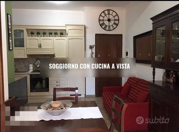 NeTTUNO BILOCALE ARREDATO CON BALCONE E BOX AUTO