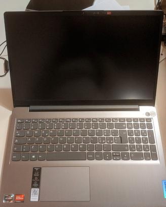 Lenovo IdeaPad 3 Ryzen 5 5500U NON FUNZIONANTE
