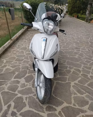 Piaggio Beverly 300