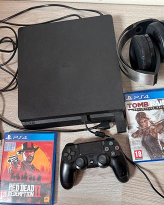 PS4 500GB con Joypad, Cuffie Gold e 2 Giochi