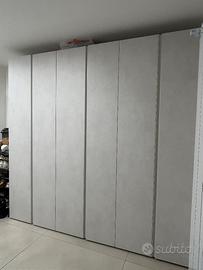 Armadio prezioso casa