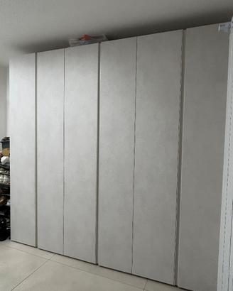 Armadio prezioso casa