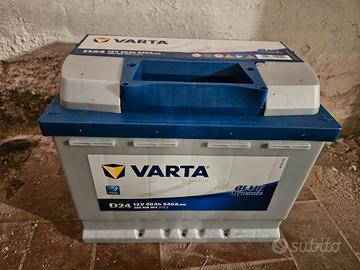 Batteria auto NUOVA Varta D24 12V 60Ah 540A