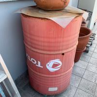 Bidone della Total decorativo