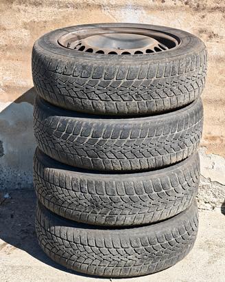 4 cerchi con gomme neve usate