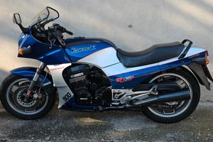 Kawasaki GPZ 900 - 1984