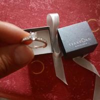 Anello donna con scatola originale 