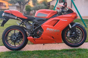 Ducati 1198 del 2010 – Buone condizioni – €9.500