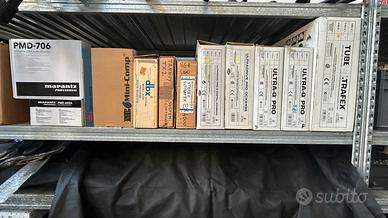 Behringer  processori effetti + luci Karma cob 240