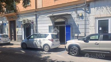 NEGOZIO A CAVA DE' TIRRENI