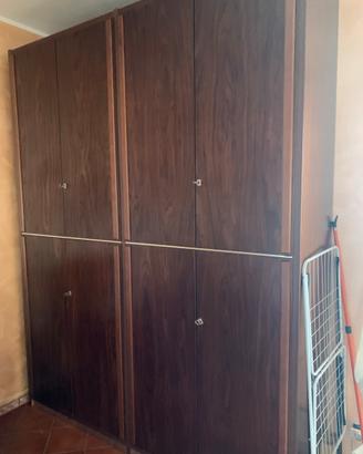 Armadio in legno