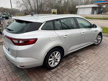Reanult megane sporter automatica