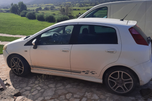 Grande Punto 1.3 90cv diesel a Olbia