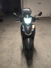 Honda sh 300 2009