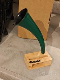 grammofono amplificatore per smartphone design vin