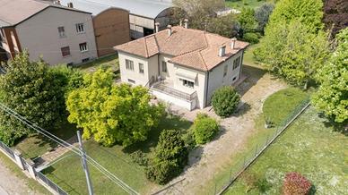 VILLA SINGOLA A CASTELLUCCHIO