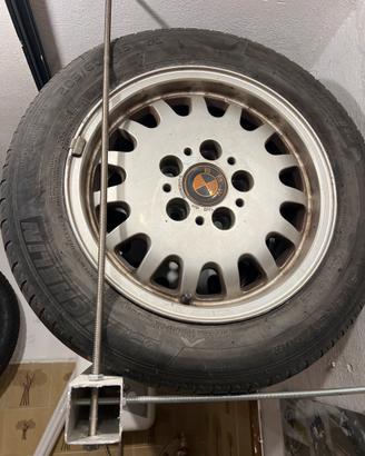 Cerchi e gomme