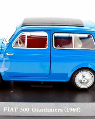 Modello auto fiat 500 giardiniera azzurra